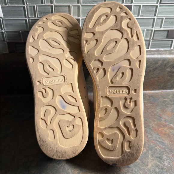 Alexander McQueen White and Beige Sneakers, Women EU 37 (US size 7) - Picture 11 of 11